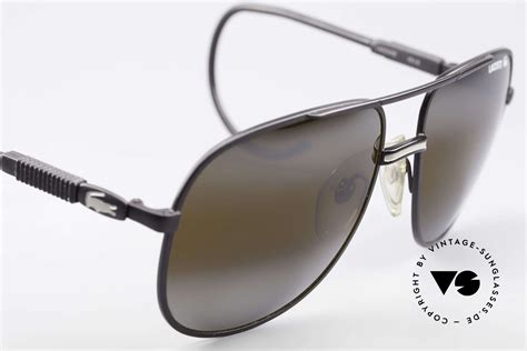 sporty aviator.